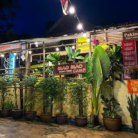 Les Fleurs House Panzió Khaulak Kültér fotó