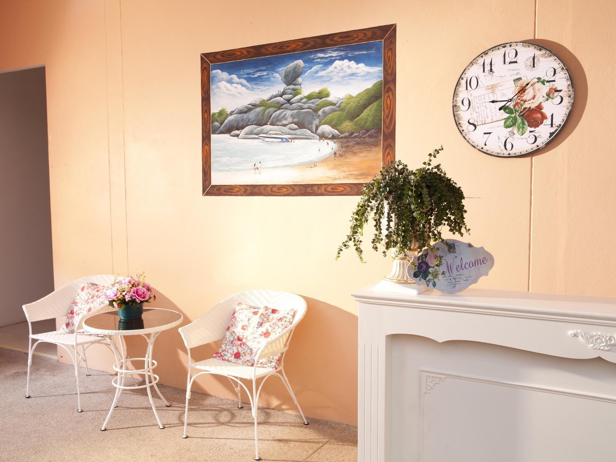 Les Fleurs House Panzió Khaulak Kültér fotó