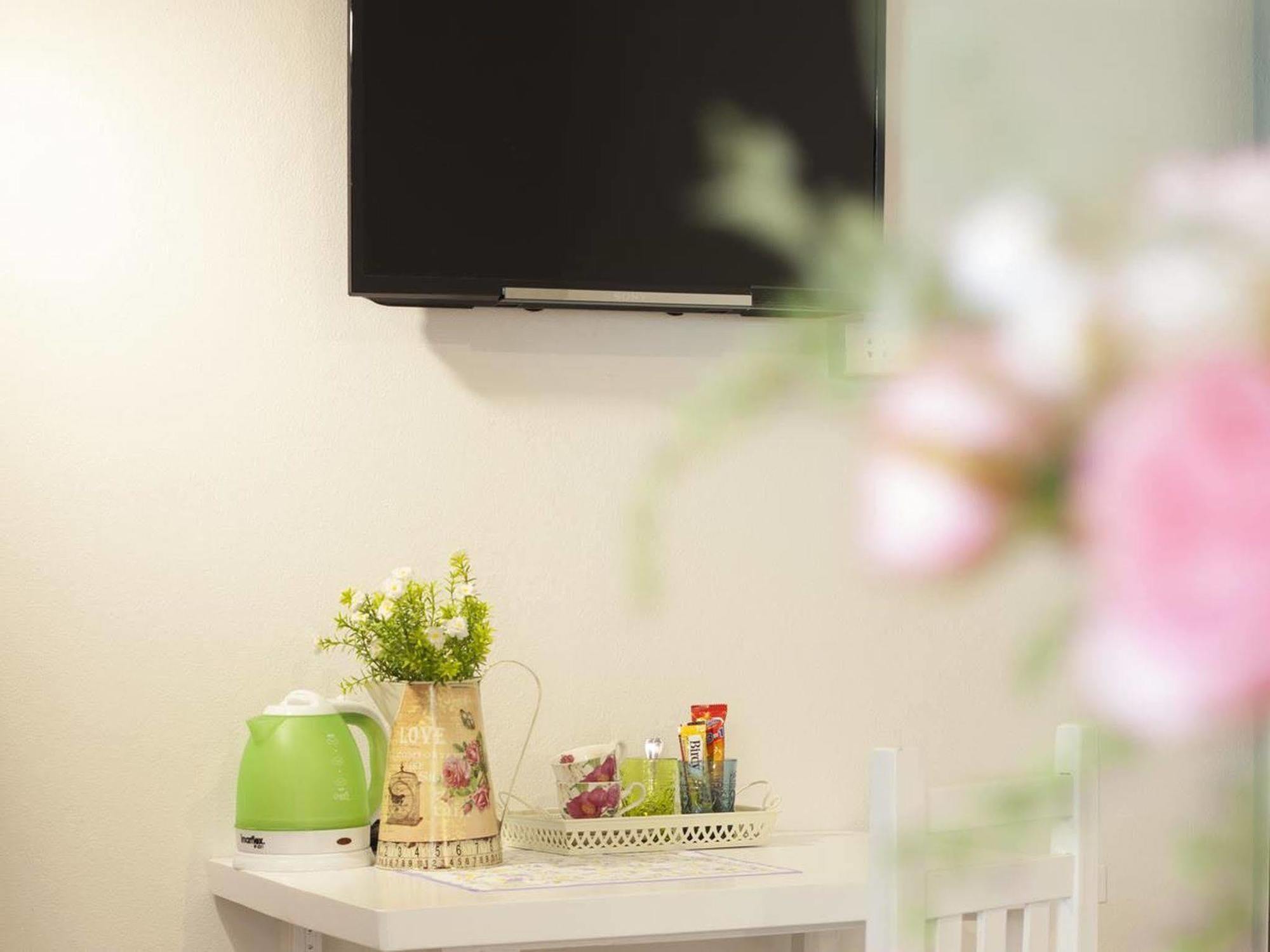Les Fleurs House Panzió Khaulak Kültér fotó